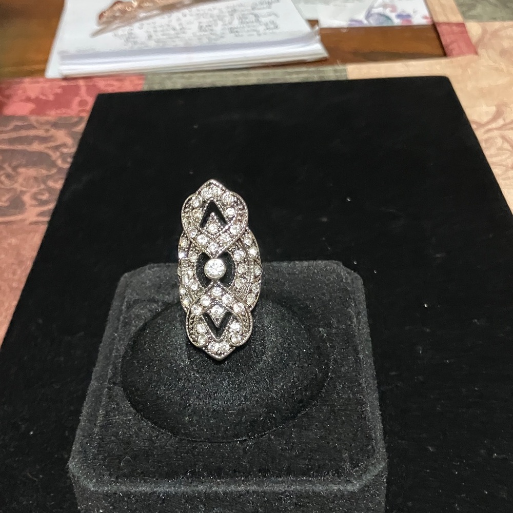 Elegant Silver Women's Ring